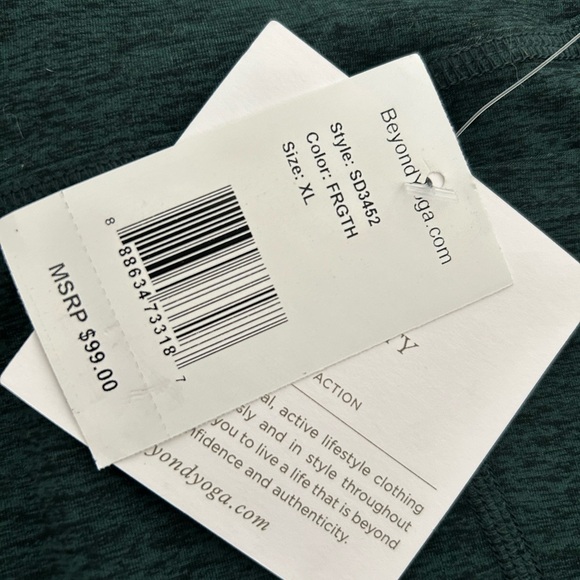 Beyond yoga leggings - Picture 3 of 3